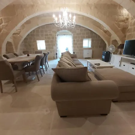 Beautifully Converted In Gozo With Large Pool And Outdoor Area * Gharb (Gozo)