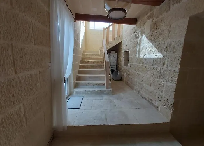 Beautifully Converted In Gozo With Large Pool And Outdoor Area * Għarb