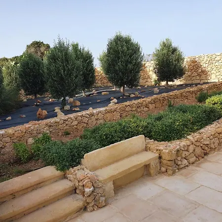 Beautifully Converted In Gozo With Large Pool And Outdoor Area 別荘 ガルブ