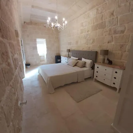 Beautifully Converted In Gozo With Large Pool And Outdoor Area Holiday home *