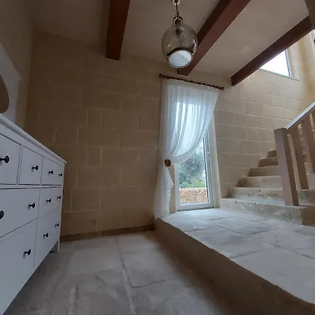Beautifully Converted In Gozo With Large Pool And Outdoor Area *