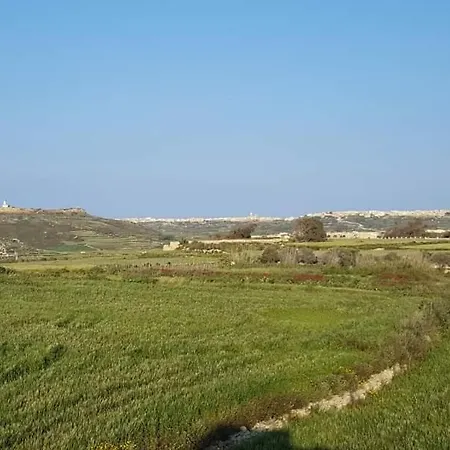 Beautifully Converted In Gozo With Large Pool And Outdoor Area Dom wakacyjny Għarb